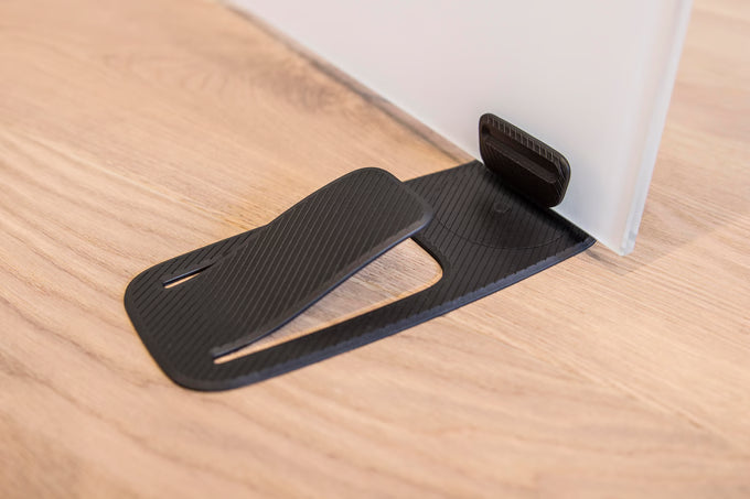 DoorMate Fußbetätigter Türstopper mit Federmechanismus und rutschfestem Gummifuß